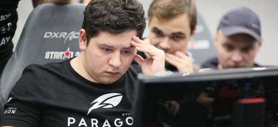 光纳风暴英雄Strike冰火强袭妨蓝光游戏眼镜发布